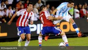 Eliminatórias: Sem Messi e Agüero, Martino chama Higuaín para duelo com o Brasil