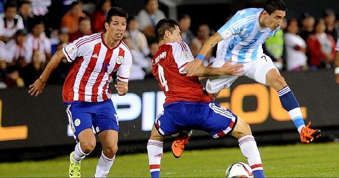 A seleção argentina perdeu um jogo e empatou o outro até aqui nas eliminatórias - Divulgação/AFA