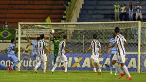 Série C: Felipe Augusto culpa desgaste por desempenho do Tupi contra o Londrina