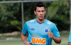 Após boa sequência, Henrique vê Cruzeiro na briga pela Libertadores