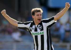 Túlio Maravilha, ex jogador da seleção e atacante estrangeiro: Taboão da Serra faz enquete para nova contratação