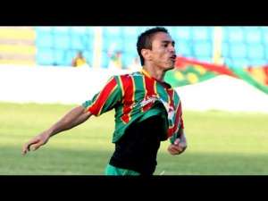 Série B: Treino do Sampaio Corrêa tem titulares na academia e Pimentinha em campo