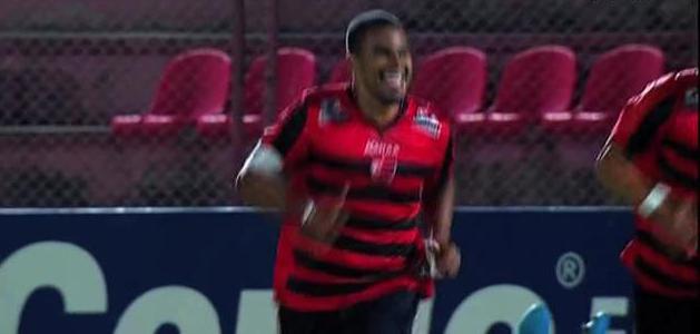 Ex-Palmeiras, Mazinho marcou mais um e é o artilheiro do Oeste na Série B