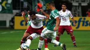 Copa do Brasil: Técnico diz que Fluminense foi superior e pede para time jogar pela honra