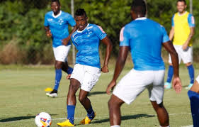 Sem Allano, Mano testa Marcos Vinícius entre os titulares no Cruzeiro