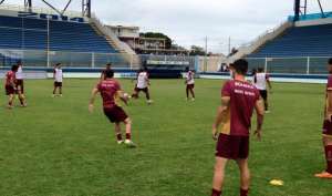 Série B: Josué Teixeira não faz mistério e revela escalação do Macaé contra o Paraná