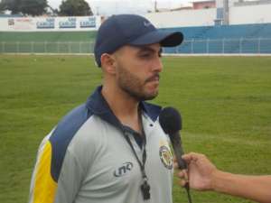 Segundona: Com atacante suspenso, técnico do São Carlos testa substitutos