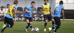 Roger faz testes e não deve contar com Luan no Grêmio contra o Flamengo