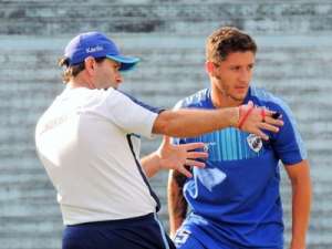 Série C: Emprestado pelo Coritiba, Zé Rafael prefere ficar no Londrina