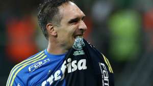 Prass passa a noite em claro e vibra com atuação: 'Falaram que eu estava velho'