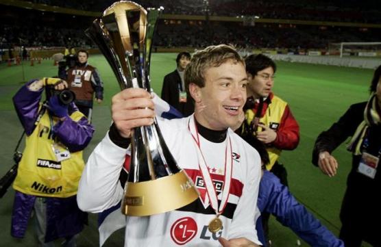 Lugano está perto de fechar com o São Paulo