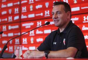 Doriva admite São Paulo abatido após eliminação, mas pede time 'ambicioso' por G4