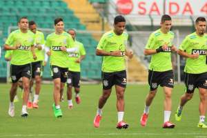 Coritiba x Figueirense - Brigando na parte de baixo, Coxa e Figueira jogam 'decisão'