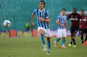 Corinthians pode dar chapéu no Santos e contratar Pedro Geromel, do Grêmio
