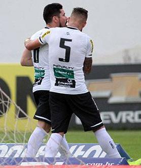 Ricardinho: dois gols contra o Mogi e 8 gols pelo Vovô