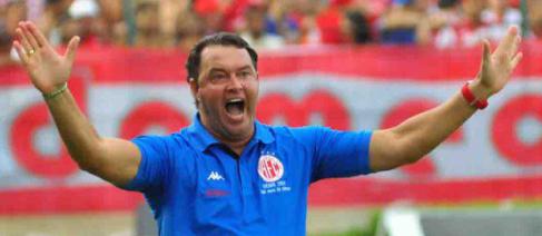 Roberto Fernandes conquistou título estadual no Centenário do América-RN