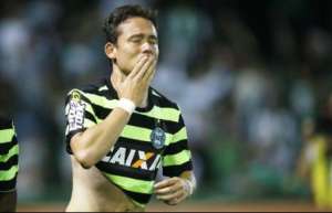 Keirrison alega salários atrasados e ameaça acionar Coritiba na Justiça