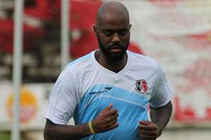 Ex-São Paulo, Grafite reforça Santa Cruz na reta decisiva da Série B