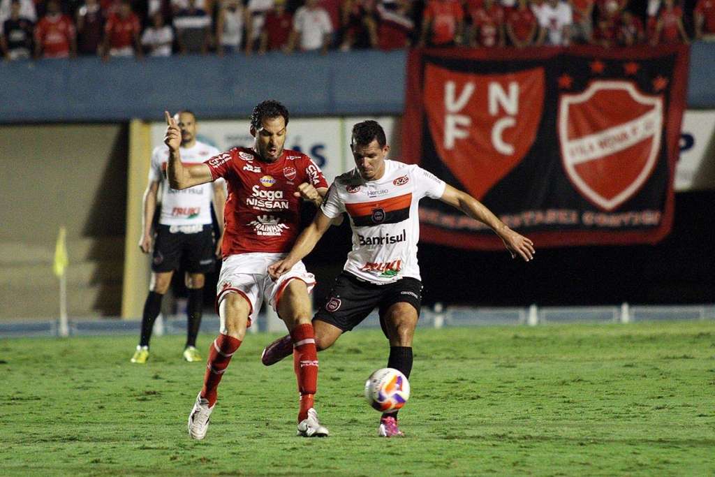 O Brasil de Pelotas não superou o Vila nova e ficou de fora da final