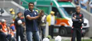 Roger Machado surpreende e comanda coletivo entre os reservas do Grêmio