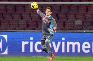 São Paulo estuda contratação de Rafael, goleiro do Napoli