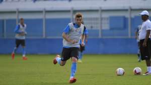 Série B: A uma semana de voltar a campo, técnico do Paysandu já pensa em substituto de Aylon, suspenso