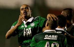 Ex-Palmeiras e Corinthians, Thiago Heleno tem acerto encaminhado com Internacional