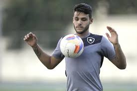 Série B: Ricardo Gomes rejeita 'oba-oba' no Botafogo e confirma Ronaldo no ataque