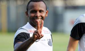 Chiquinho espera substituir Zeca e cobra Santos mais forte fora de casa
