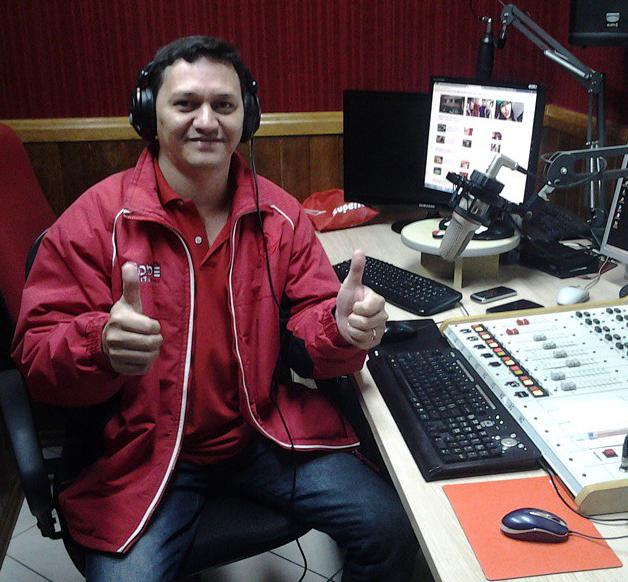 Luciano Veiga estará de olho no placar ao vivo do Futebol Interior no plantão esportivo da Rádio Cidade