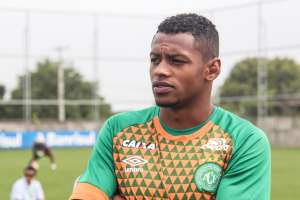 Dener da Chapecoense nega facilidade contra Fluminense, já sem pretensões no campeonato