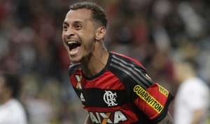 Flamengo x Goiás - Com volta dos farrentos, Mengão encarna 