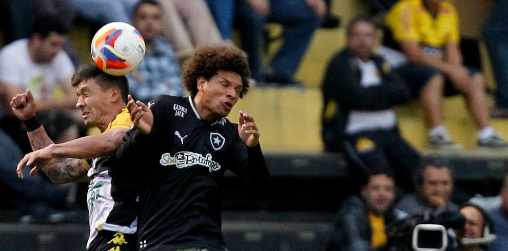 Com a derrota para o Circiúma, Botafogo adiou festa do acesso