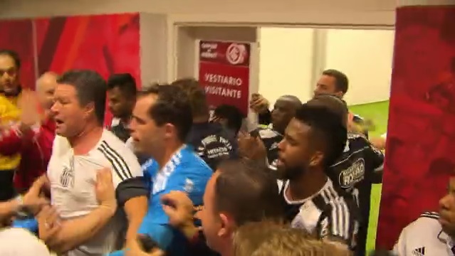 Clima esquentou nos vestiários entre as delegações de Inter e Ponte Preta - Reprodução TV