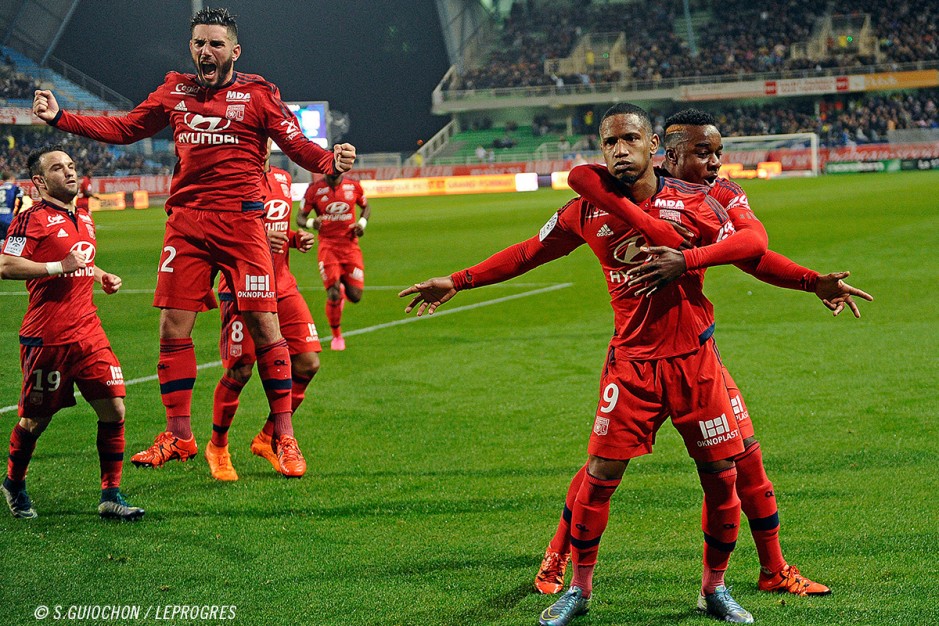 Lacazette destrói e Lyon faz 3 a 0 - Divulgação/Lyon
