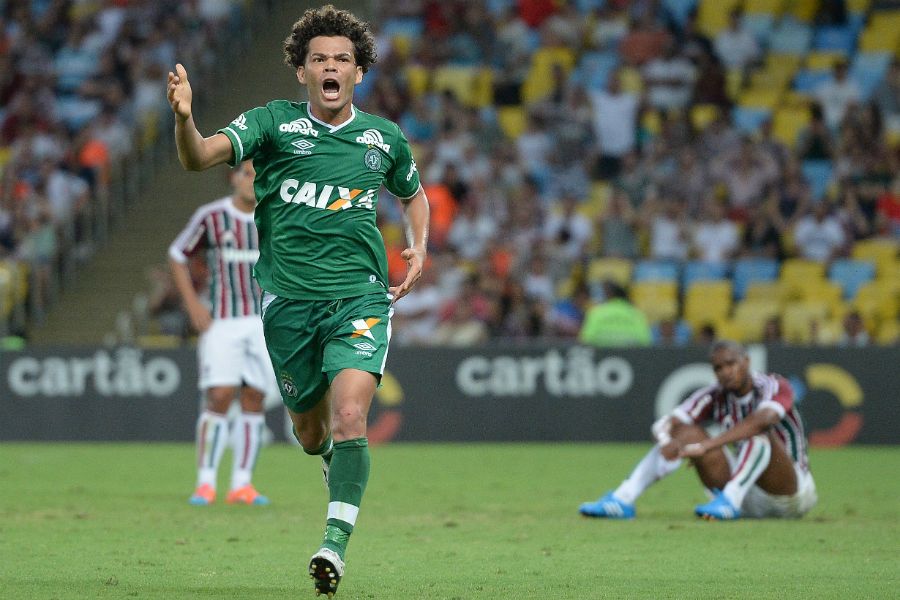 Camilo foi destaque na surpreendente vitória da Chapecoense sobre o Fluminense