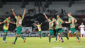 Sampaio Corrêa x Atlético-GO - Um ponto abaixo do G4, Bolívia Querida não pode tropeçar