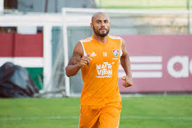 No Flu, lateral Jonathan celebra volta aos gramados após mais de um ano