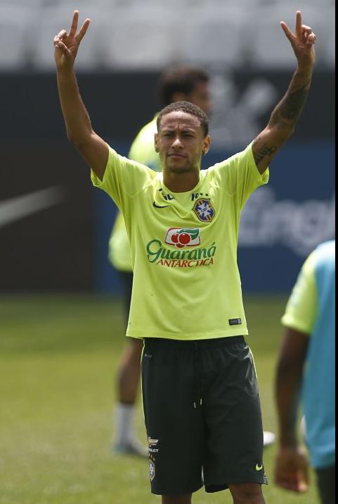 Martino rasgou elogios a Neymar e disse que o jogador evoluiu muito - MoWa Press