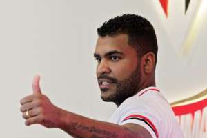 Breno inicia fisioterapia e só deve voltar ao São Paulo em 2016