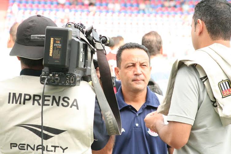 Paulinho Kobayashi comanda o Penapolense neste sábado contra o Linense por uma vaga na final da Copa Paulista