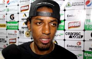 Paulistão: Em meio a impasse, Água Santa contrata meia Roger Gaúcho