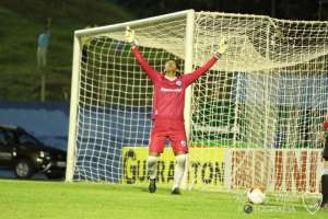 Série C: Goleiro do Londrina, Vitor é eleito melhor jogador do campeonato