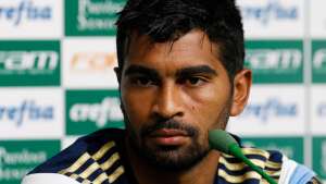 Thiago Santos mantém esperança de ver o Palmeiras no G4 do Brasileiro