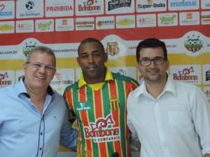 Série B: Brigando pelo acesso, Sampaio tem gerente de futebol como um dos responsáveis pela boa campanha