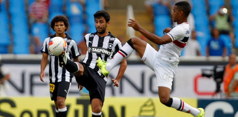 Santa Cruz jogou melhor e conseguiu o placar de 3 a 0