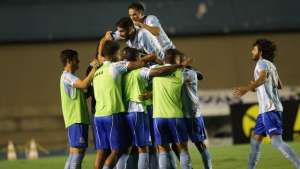 Série B: Derrota para o Vitória e triunfo do Macaé aproximam Ceará do rebaixamento. Veja as chances!