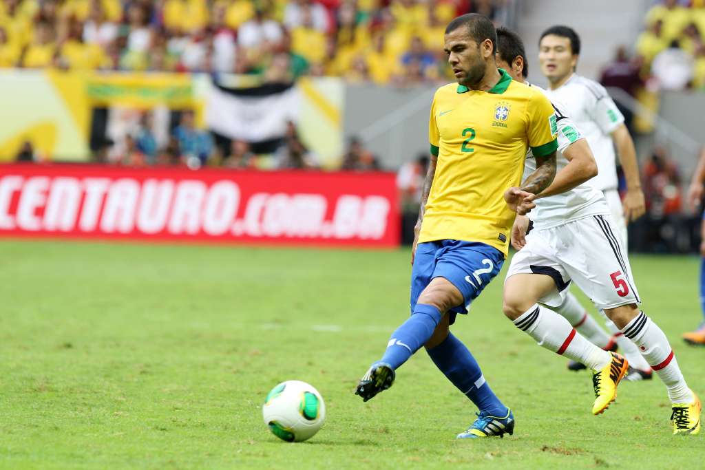 Daniel Alves se irritou com os 