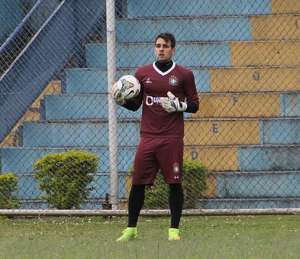 Red Bull acerta com Saulo, ex-goleiro do Santos, presente no 7 a 1 contra Corinthians