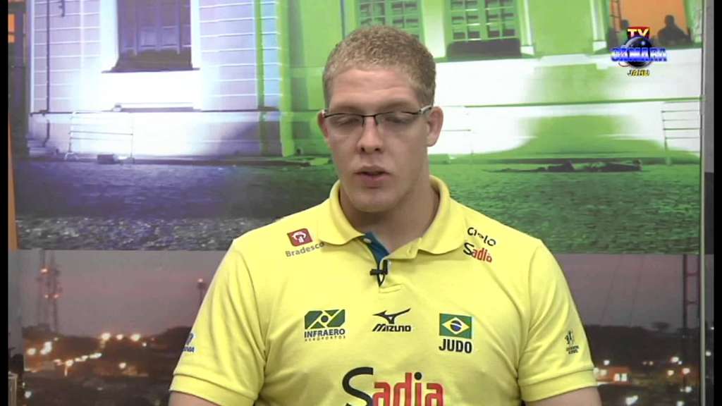 Judô: Faixa marrom e sem clube, Buzacarini supera piadas e se aproxima da Olimpíada 2 0002050128134 img